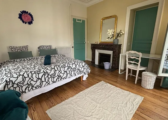 Cosy Hortensia - T5 - Place Clemenceau & Parking Apartment