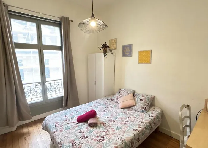 Cosy Hortensia - T5 - Place Clemenceau & Parking Pau