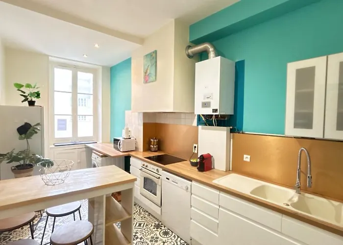 Cosy Hortensia - T5 - Place Clemenceau & Parking Apartment *